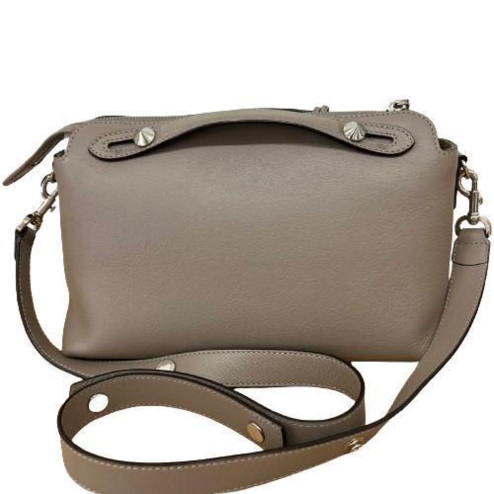 Fendi Shoulder Leather Visible Tan Bag Medium